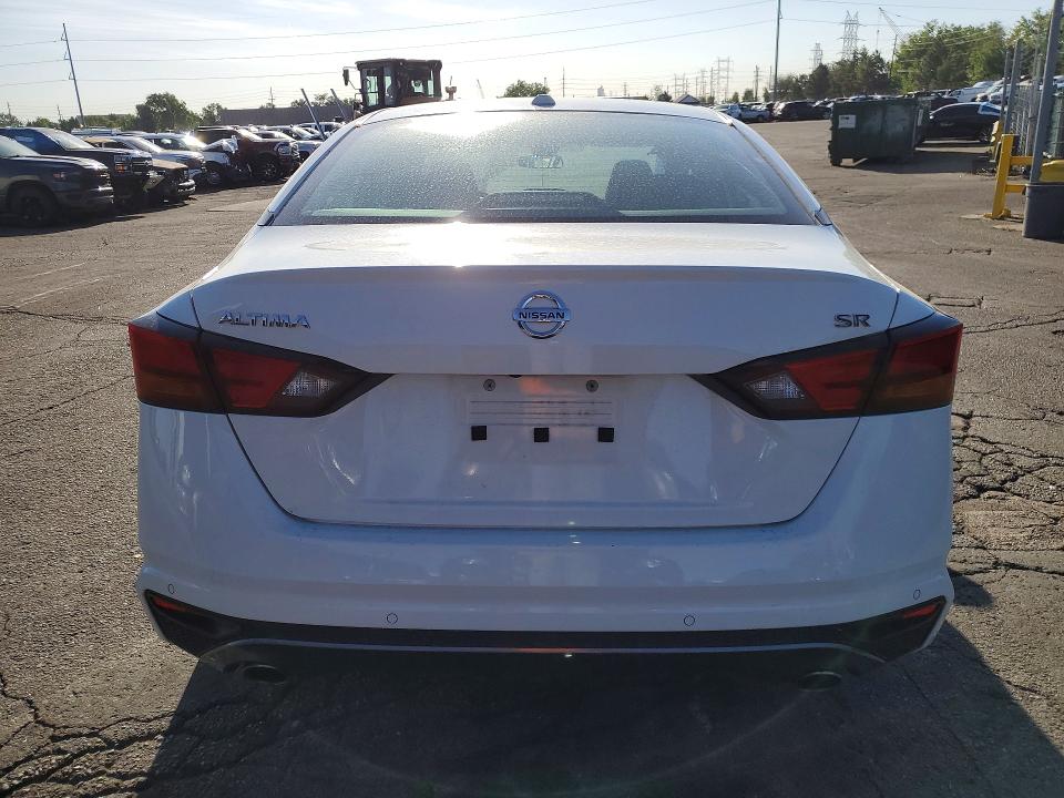 53257356 :رقم المزاد ، 1N4BL4CVXNN350072 vin ، 2022 Nissan Altima مزاد بيع