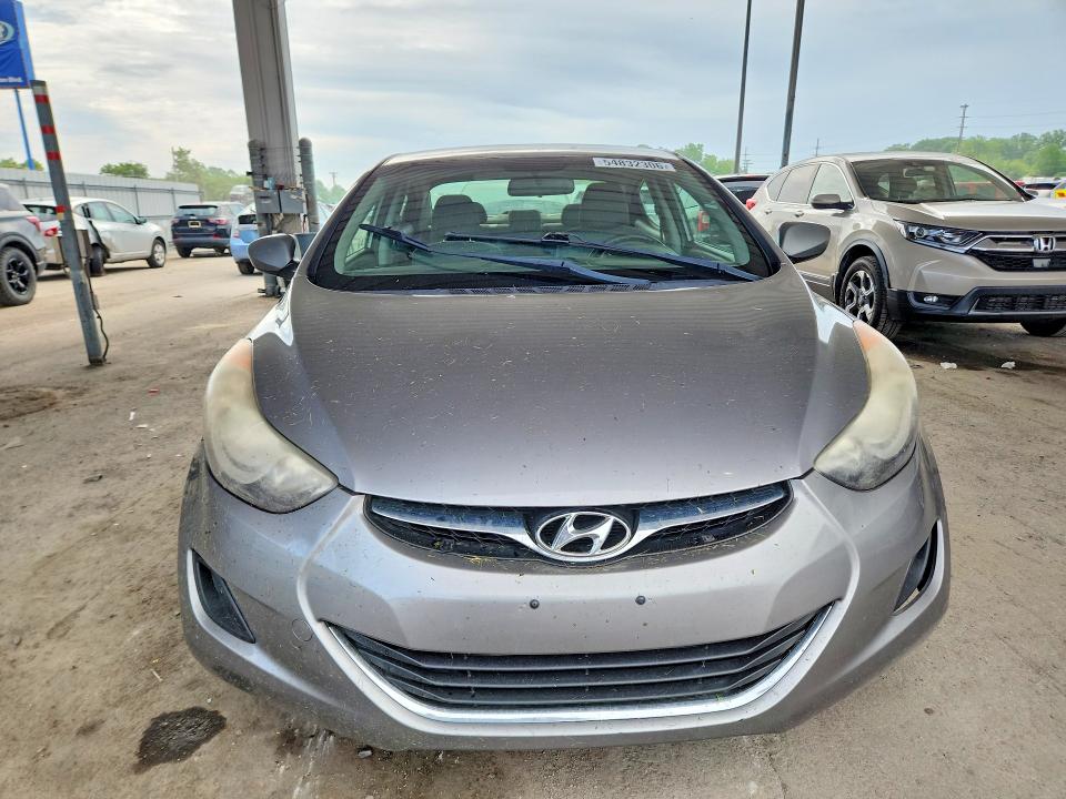 54832306 :رقم المزاد ، KMHDH4AE0BU117127 vin ، 2011 Hyundai Elantra مزاد بيع