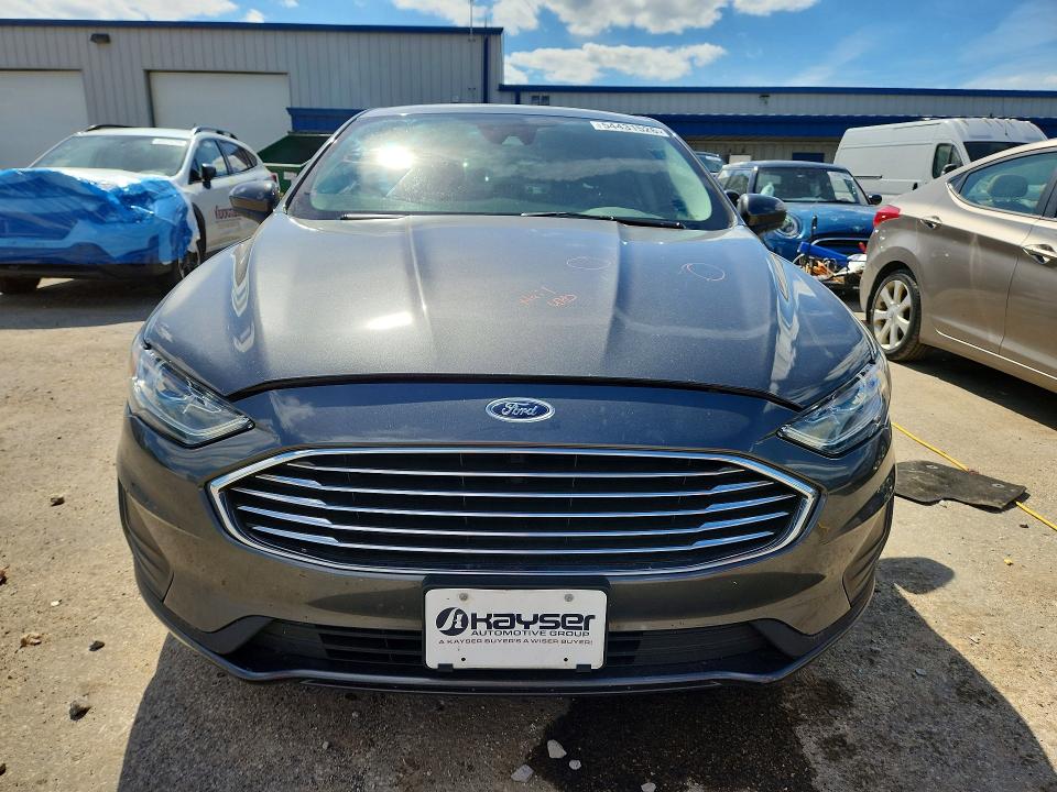 54431526 :رقم المزاد ، 3FA6P0LU9LR148548 vin ، 2020 Ford Fusion مزاد بيع