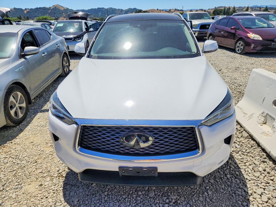 54680876 :رقم المزاد ، 3PCAJ5M17KF126202 vin ، 2019 Infiniti Qx50 مزاد بيع