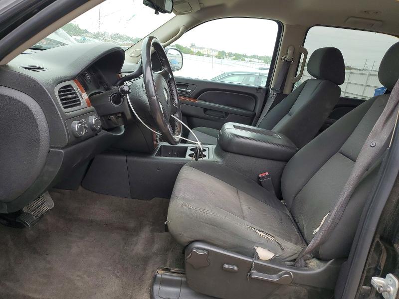 2010 Chevrolet Suburban მანქანა იყიდება აუქციონზე, vin: 1GNUKJE32AR209457, აუქციონის ნომერი: 54589836