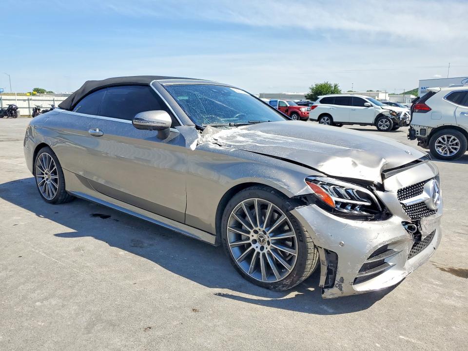 52075816 :رقم المزاد ، WDDWK8DB2KF928784 vin ، 2019 Mercedes-benz C مزاد بيع