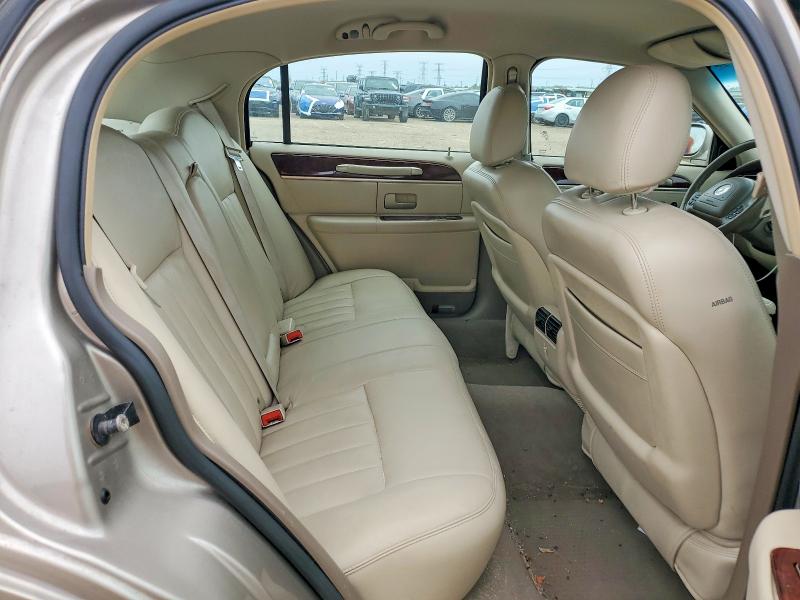 Aukcja sprzedaży 2003 Lincoln Town Car, vin: 1LNHM81W03Y684719, numer aukcji: 51849176