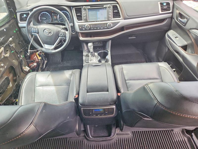 Продажа на аукционе авто 2019 Toyota Highlander, vin: 5TDJZRFH4KS619048, номер лота: 50787086