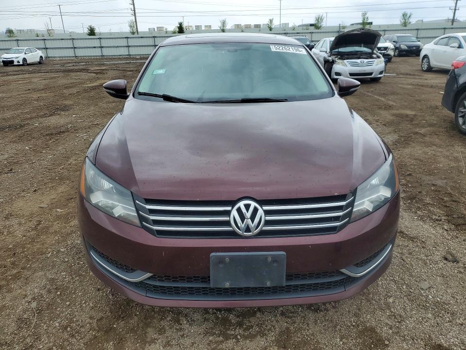 52262196 :رقم المزاد ، 1VWBP7A34CC039826 vin ، 2012 Volkswagen Passat مزاد بيع
