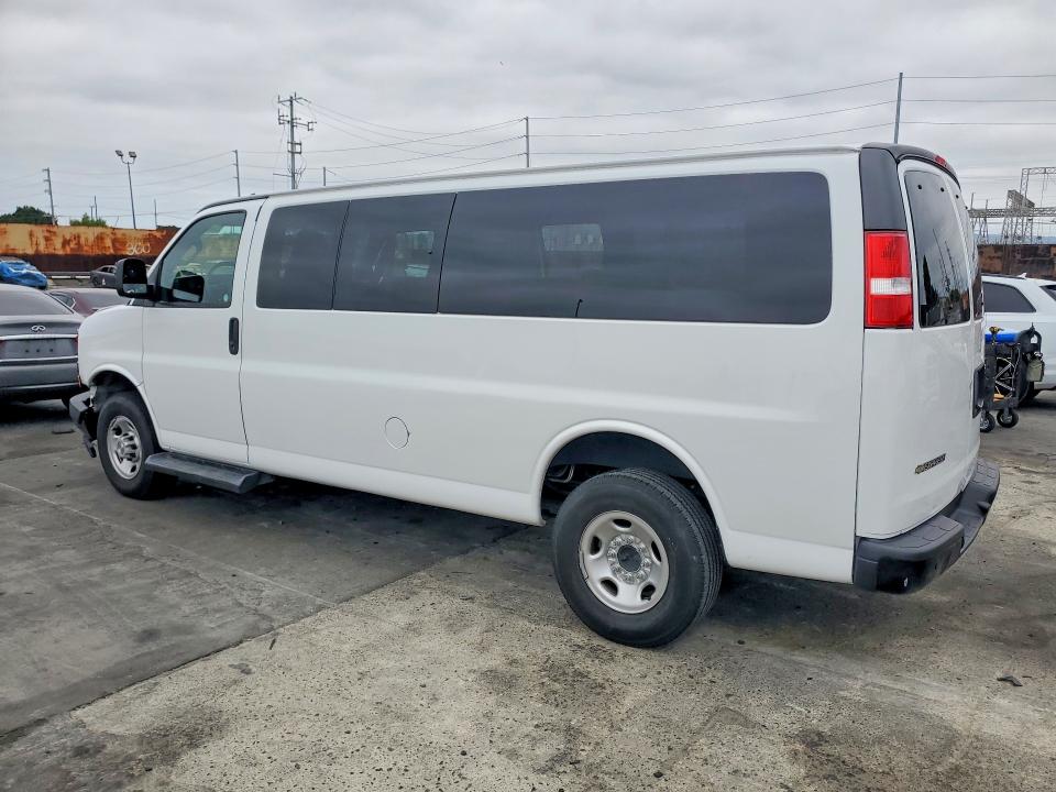 Продажа на аукционе авто 2023 Chevrolet Express G3500, vin: 1GAZGNFP3P1234182, номер лота: 53446596