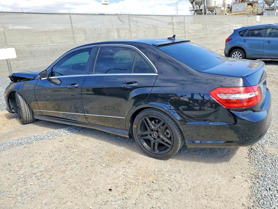 55174496 :رقم المزاد ، WDDHF5GB9BA515829 vin ، 2011 Mercedes-benz E مزاد بيع