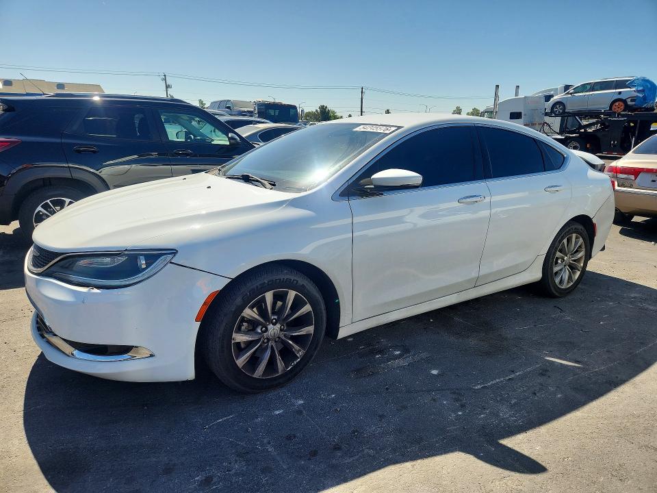 54245576 :رقم المزاد ، 1C3CCCCB5FN525106 vin ، 2015 Chrysler 200 مزاد بيع