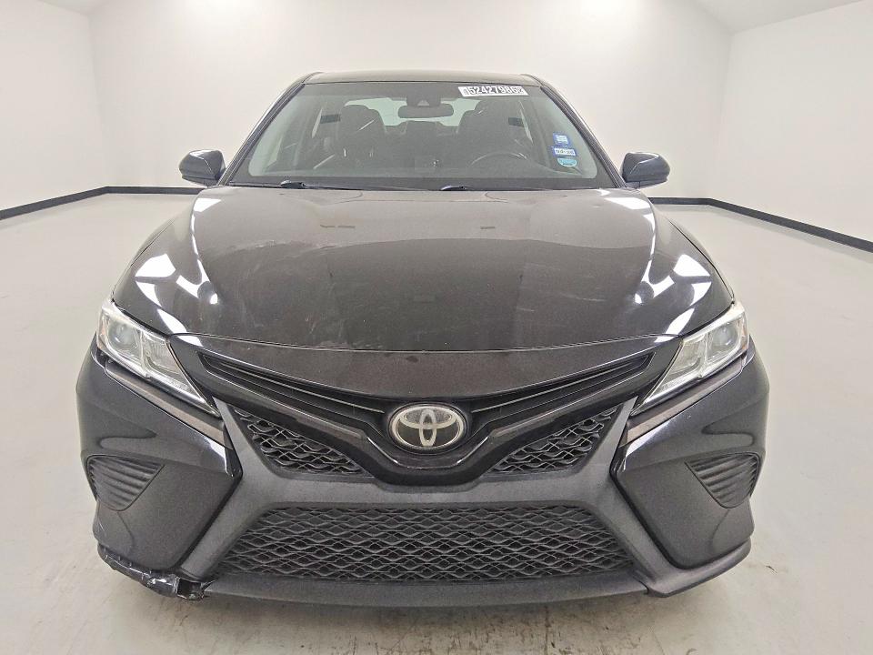 Продаж на аукціоні авто 2018 Toyota Camry, vin: 4T1B11HK4JU042453, номер лоту: 52427986