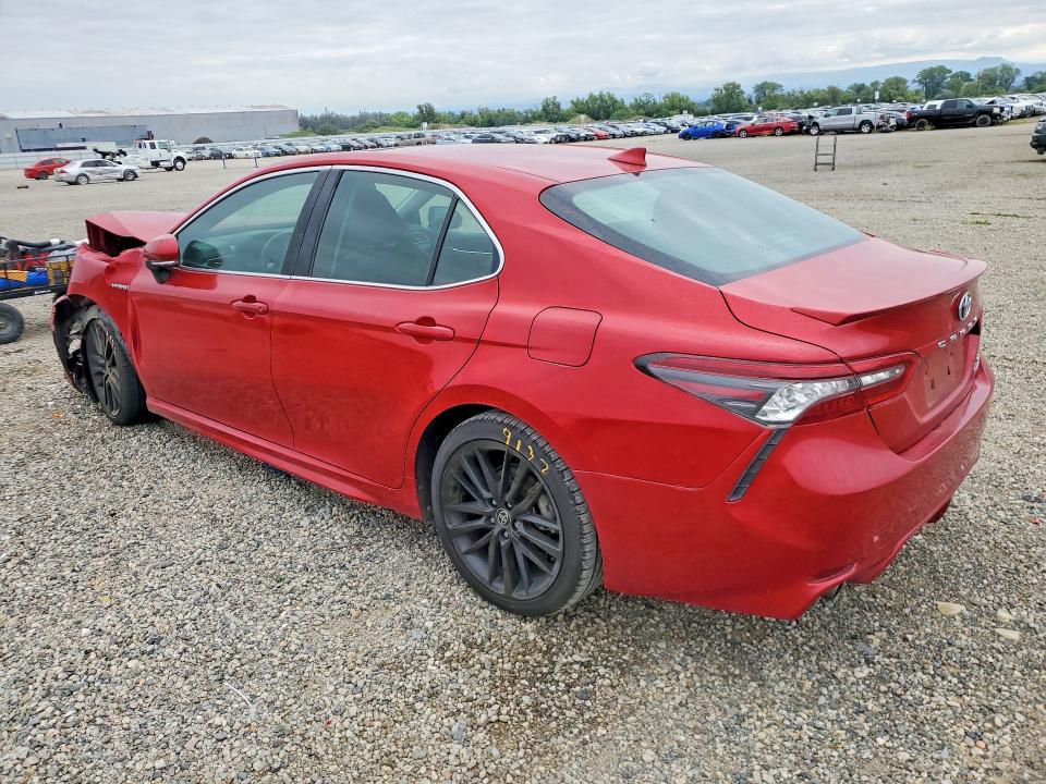 49005496 :رقم المزاد ، 4T1K31AK1MU031290 vin ، 2021 Toyota Camry Hybrid مزاد بيع