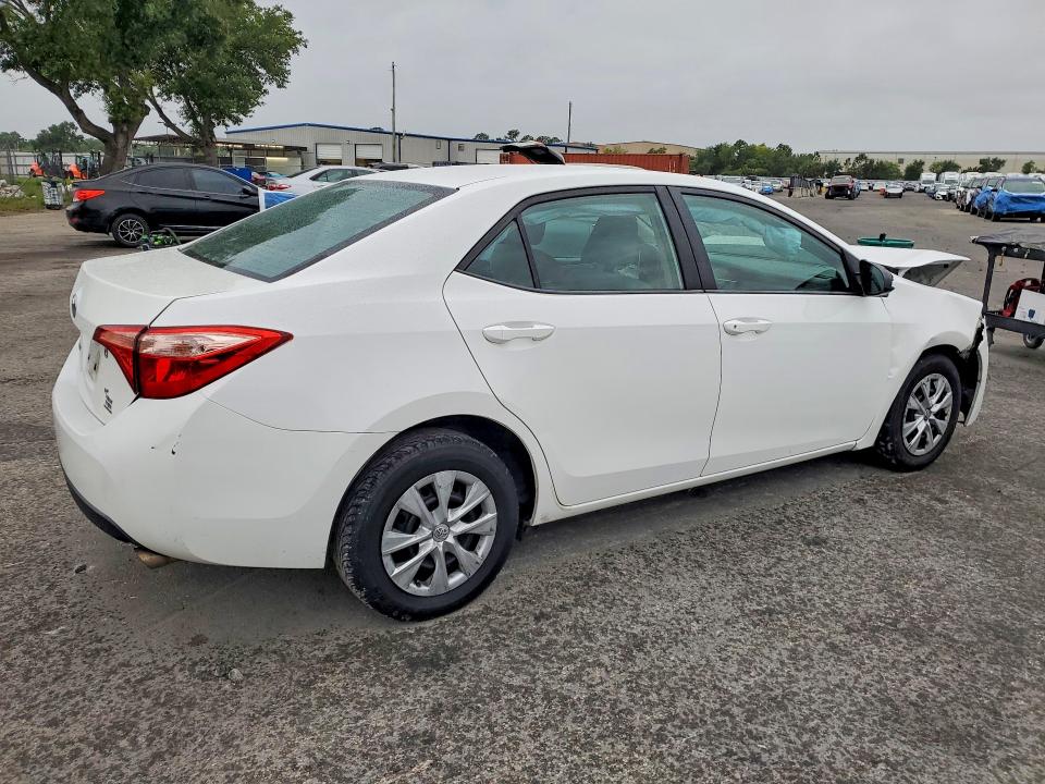 Продаж на аукціоні авто 2018 Toyota Corolla, vin: 2T1BURHE4JC013780, номер лоту: 53114766
