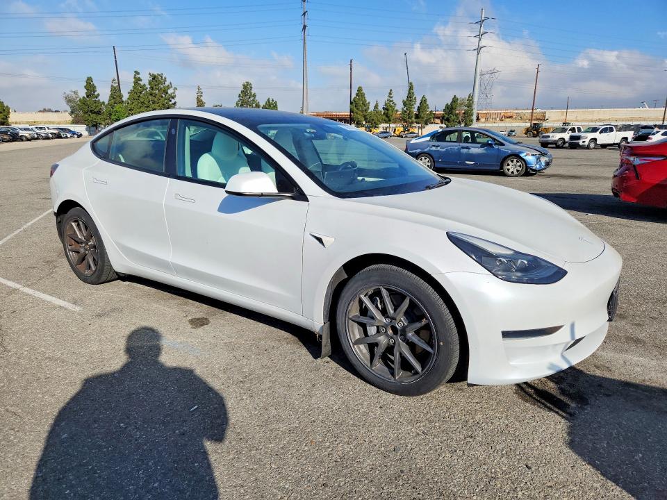 Продажа на аукционе авто 2023 Tesla Model 3, vin: 5YJ3E1EA5PF466296, номер лота: 52697766