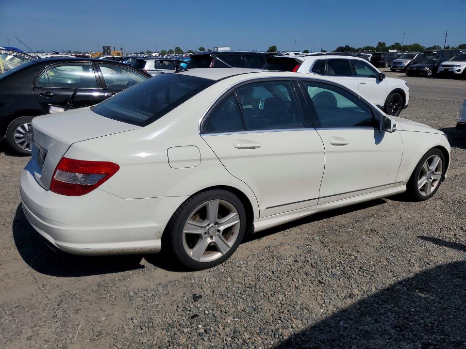 53104096 :رقم المزاد ، WDDGF5EB5BA511680 vin ، 2011 Mercedes-benz C مزاد بيع