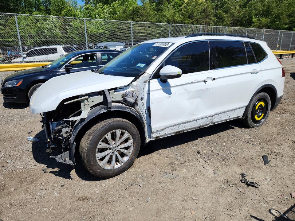 2018 Volkswagen Tiguan მანქანა იყიდება აუქციონზე, vin: 3VV2B7AX8JM103982, აუქციონის ნომერი: 53096966