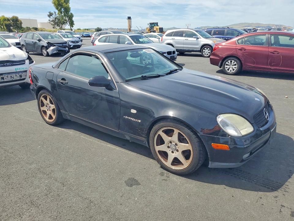 Aukcja sprzedaży 2000 Mercedes-benz Slk, vin: WDBKK47F8YF168870, numer aukcji: 52963516