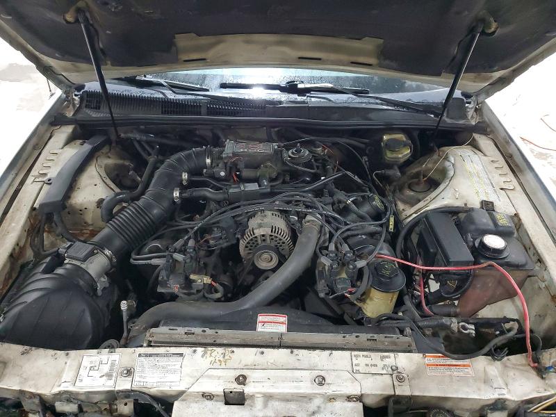 1997 Ford Thunderbird მანქანა იყიდება აუქციონზე, vin: 1FALP624XVH142298, აუქციონის ნომერი: 52712736