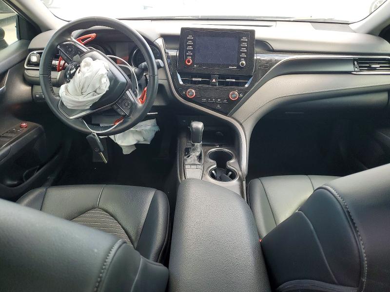 52369176 :رقم المزاد ، 4T1G11AK9NU024665 vin ، 2022 Toyota Camry مزاد بيع