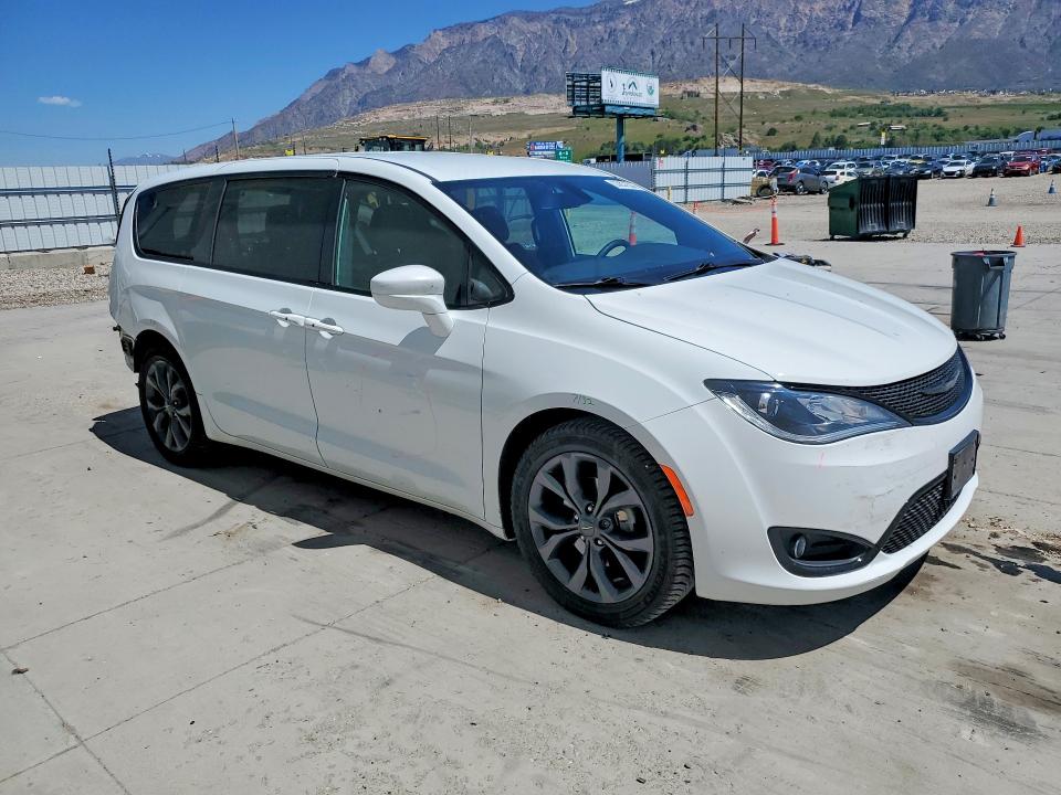 Продаж на аукціоні авто 2020 Chrysler Pacifica, vin: 2C4RC1FG8LR116680, номер лоту: 53051536