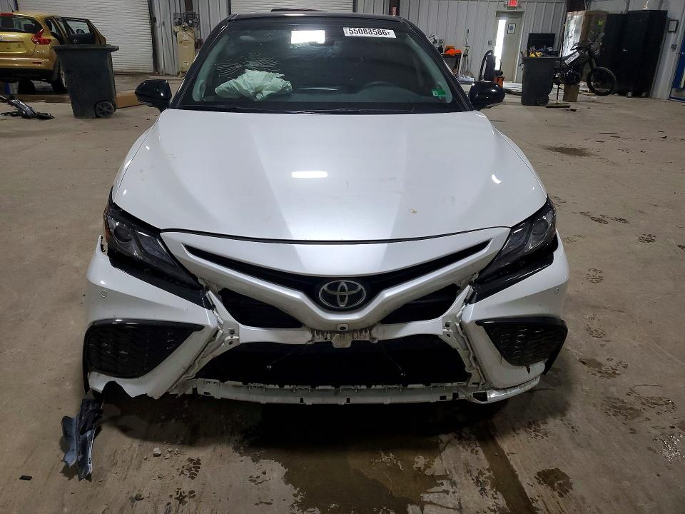 55088586 :رقم المزاد ، 4T1KZ1AK9RU096913 vin ، 2024 Toyota Camry مزاد بيع