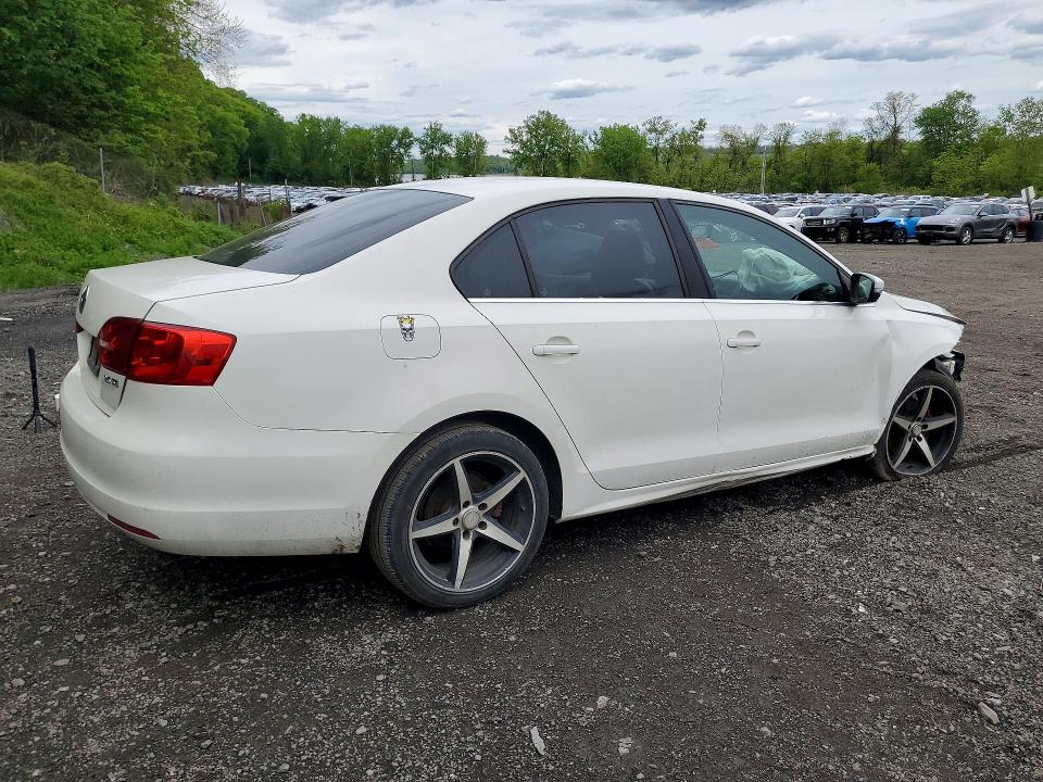 53250156 :رقم المزاد ، 3VWDP7AJ2DM214260 vin ، 2013 Volkswagen Jetta مزاد بيع