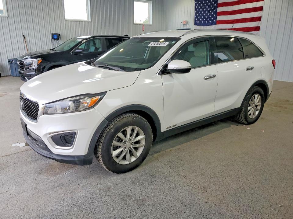 54860596 :رقم المزاد ، 5XYPGDA58HG216227 vin ، 2017 Kia Sorento مزاد بيع