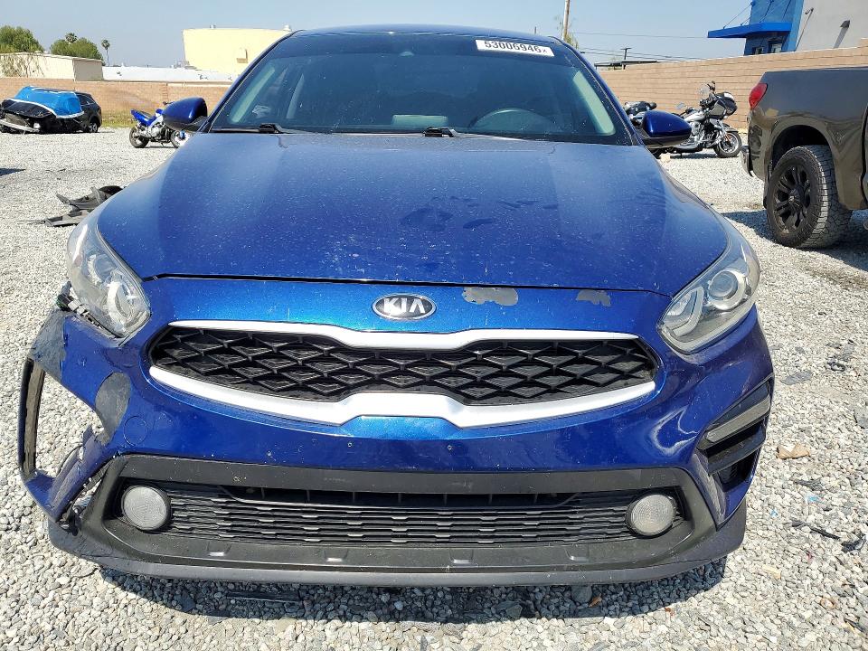 2021 Kia Forte მანქანა იყიდება აუქციონზე, vin: 3KPF24AD9ME354299, აუქციონის ნომერი: 53006946