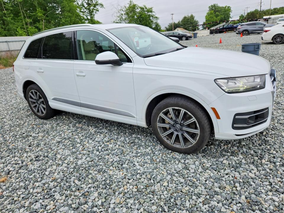 Продажа на аукционе авто 2017 Audi Q7, vin: WA1LAAF72HD008135, номер лота: 53261926