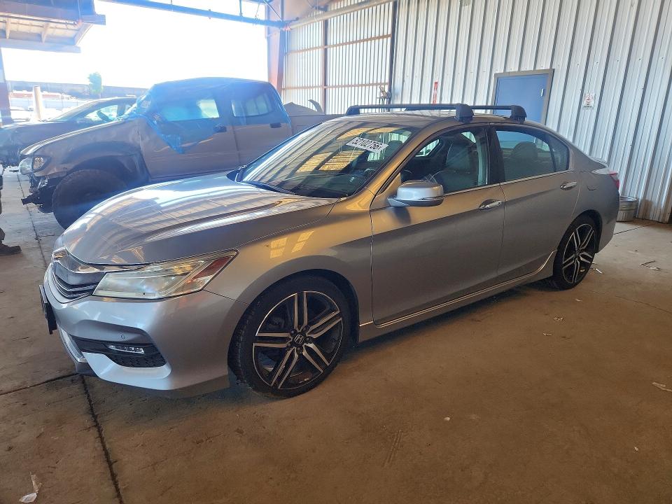 Auction sale of the 2017 Honda Accord, vin: 1HGCR3F91HA028164, lot number: 52102756