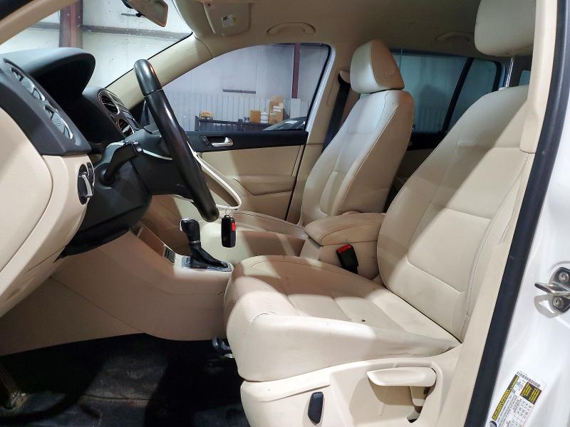 54665786 :رقم المزاد ، WVGAV3AX8EW541770 vin ، 2014 Volkswagen Tiguan مزاد بيع