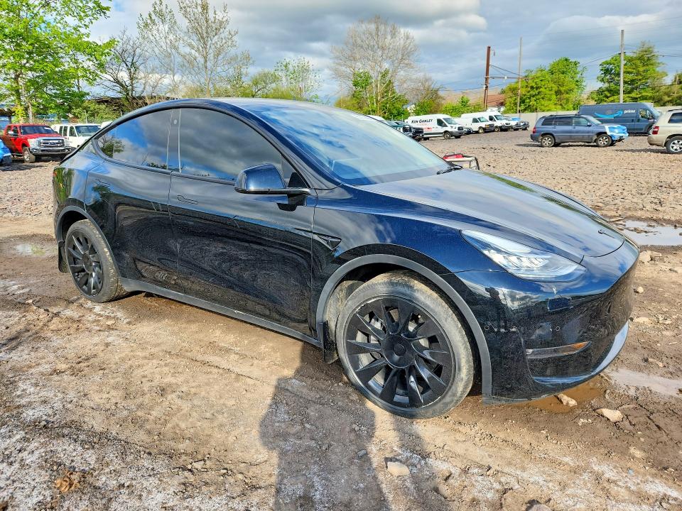 2022 Tesla Model Y მანქანა იყიდება აუქციონზე, vin: 7SAYGDEE1NF447829, აუქციონის ნომერი: 52914406
