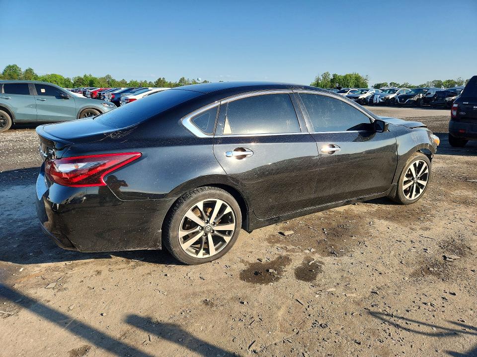 Продажа на аукционе авто 2018 Nissan Altima, vin: 1N4AL3AP2JC107629, номер лота: 55071996