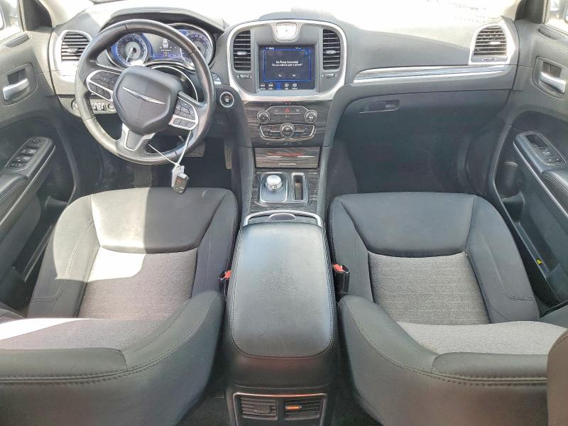 53748666 :رقم المزاد ، 2C3CCARG2LH115939 vin ، 2020 Chrysler 300 مزاد بيع