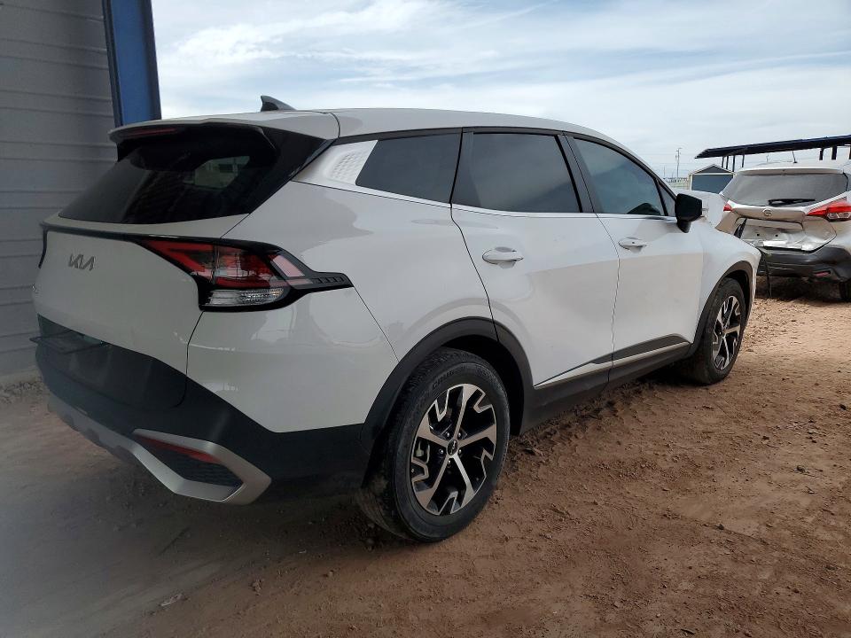 Продажа на аукционе авто 2024 Kia Sportage, vin: 5XYK33DF8RG142927, номер лота: 52599366