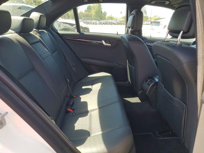2014 Mercedes-benz C მანქანა იყიდება აუქციონზე, vin: WDDGF4HB7EA953175, აუქციონის ნომერი: 54133236