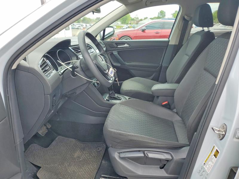 52725296 :رقم المزاد ، 3VV0B7AX8KM051648 vin ، 2019 Volkswagen Tiguan مزاد بيع