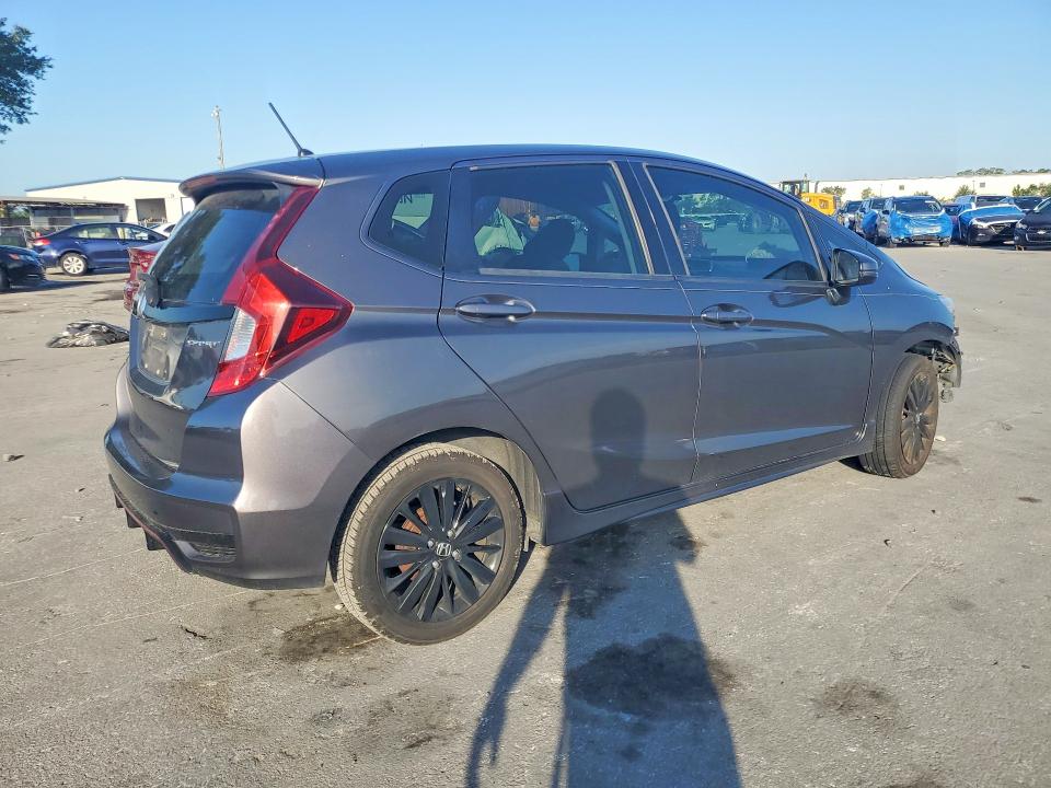 Продаж на аукціоні авто 2018 Honda Fit, vin: 3HGGK5H68JM716286, номер лоту: 52683426