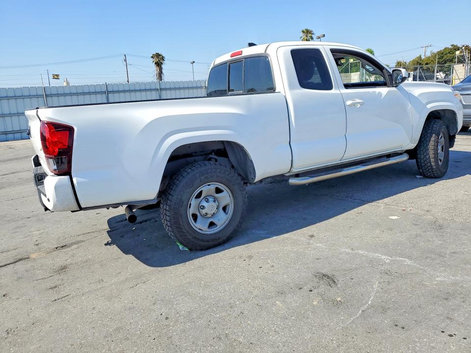 Продажа на аукционе авто 2018 Toyota Tacoma, vin: 5TFRX5GN3JX112074, номер лота: 52740076