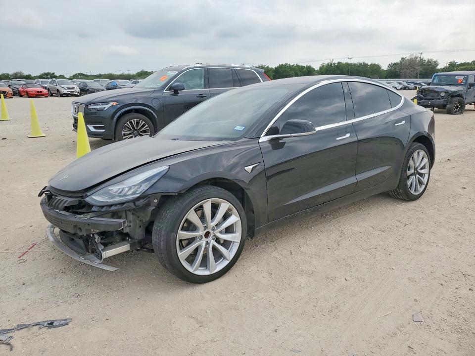 Продаж на аукціоні авто 2018 Tesla Model 3, vin: 5YJ3E1EAXJF176174, номер лоту: 53082756