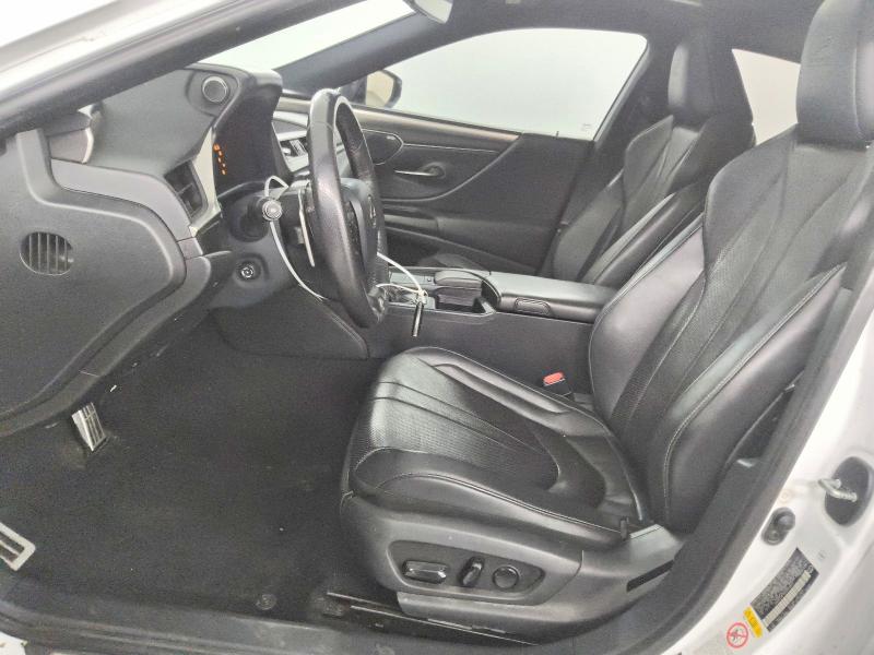 Продажа на аукционе авто 2019 Lexus Es, vin: 58ABZ1B13KU031673, номер лота: 51701686