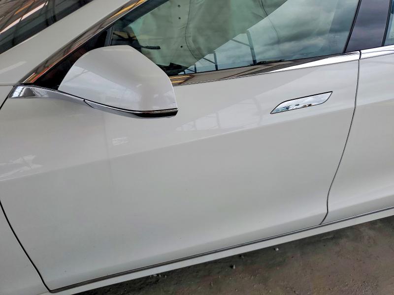 2018 Tesla Model S მანქანა იყიდება აუქციონზე, vin: 5YJSA1E40JF251918, აუქციონის ნომერი: 54820196