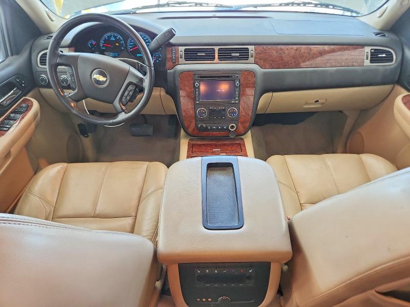 53005226 :رقم المزاد ، 1GNFK16308J209909 vin ، 2008 Chevrolet Suburban مزاد بيع