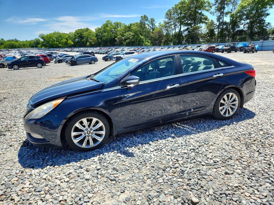 52179926 :رقم المزاد ، 5NPEC4AB7DH557842 vin ، 2013 Hyundai Sonata مزاد بيع