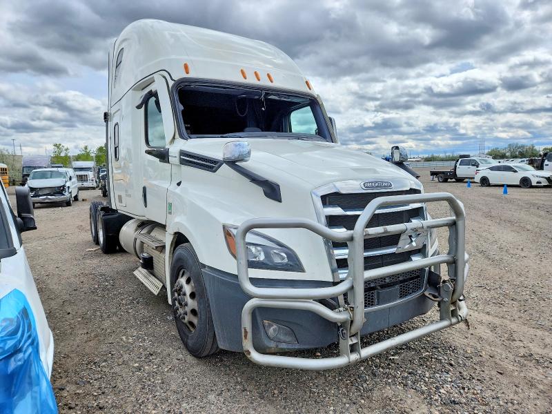 Продажа на аукционе авто 2022 Freightliner Cascadia 126, vin: 3AKJHHDR6NSNG9521, номер лота: 54113816