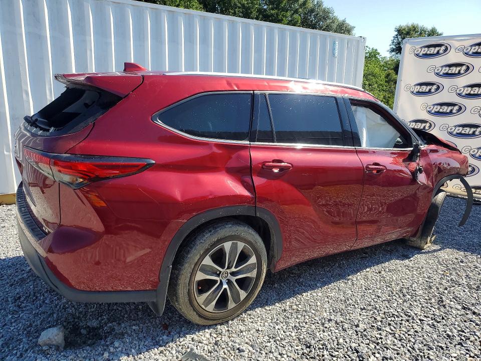 Продаж на аукціоні авто 2022 Toyota Highlander, vin: 5TDGZRAHXNS549545, номер лоту: 53165656