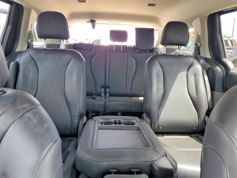 Продаж на аукціоні авто 2026 Kia Carnival, vin: KNDNB5K3XT6570853, номер лоту: 53118366