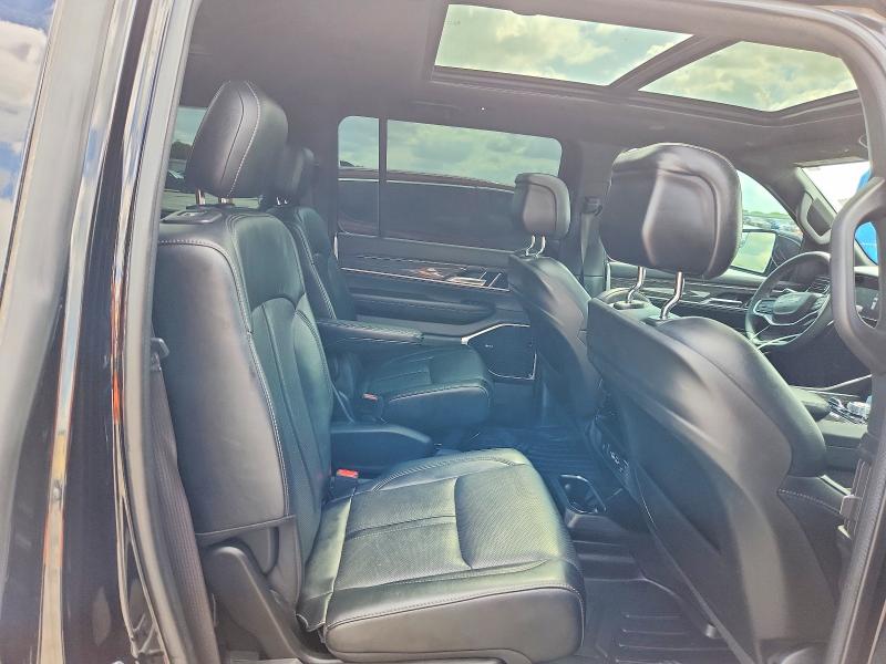 Продажа на аукционе авто 2022 Jeep Wagoneer, vin: 1C4SJVDT4NS127658, номер лота: 53226526