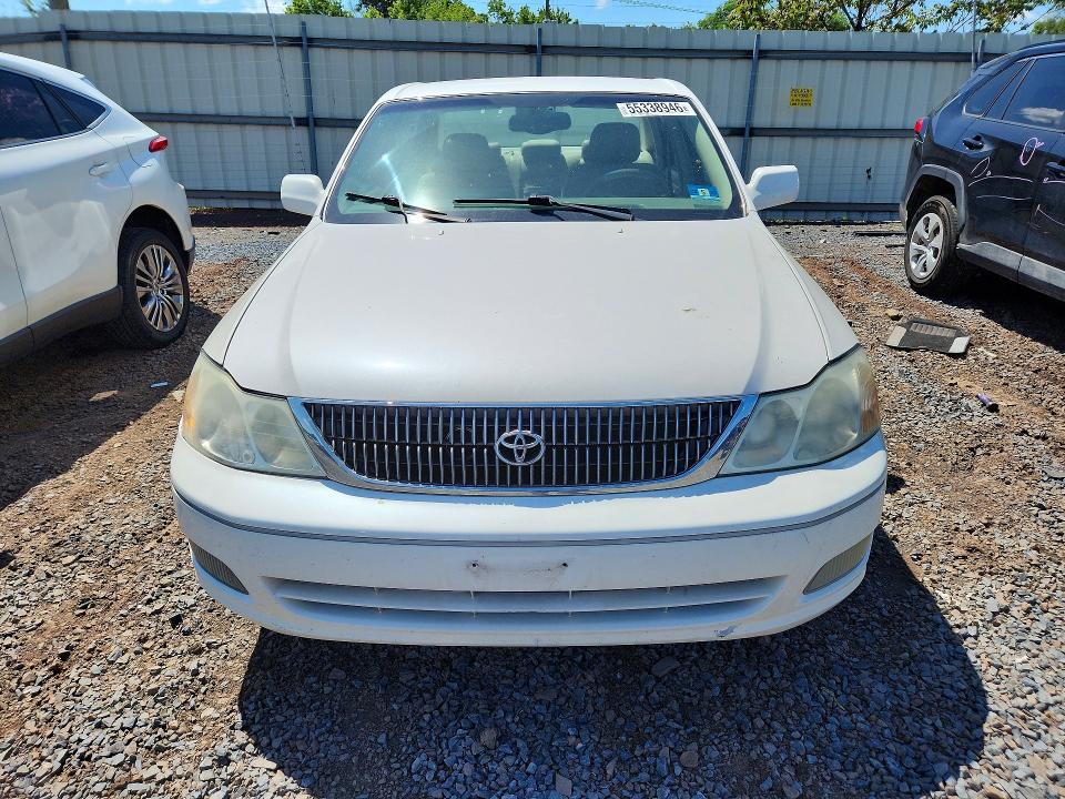 55338946 :رقم المزاد ، 4T1BF28B72U250657 vin ، 2002 Toyota Avalon مزاد بيع