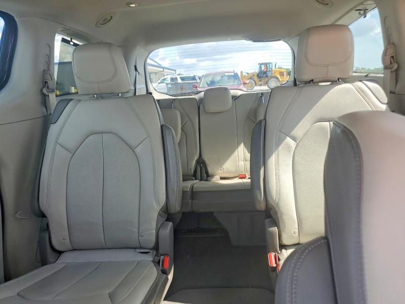 54450706 :رقم المزاد ، 2C4RC1EG0HR669963 vin ، 2017 Chrysler Pacifica مزاد بيع