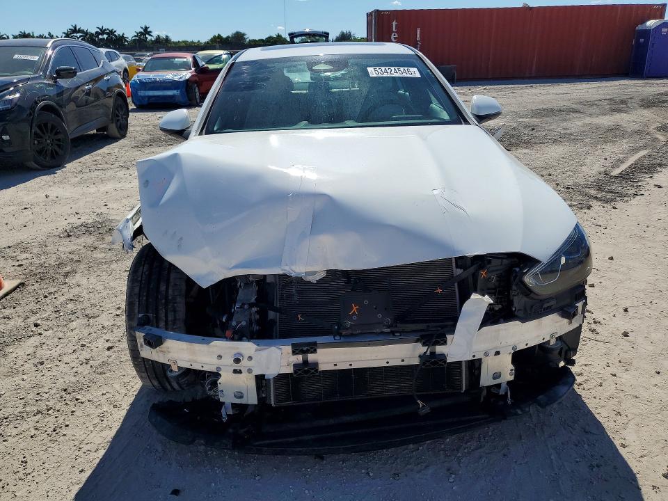 53424546 :رقم المزاد ، W1KAF4GB0RR212431 vin ، 2024 Mercedes-benz C مزاد بيع