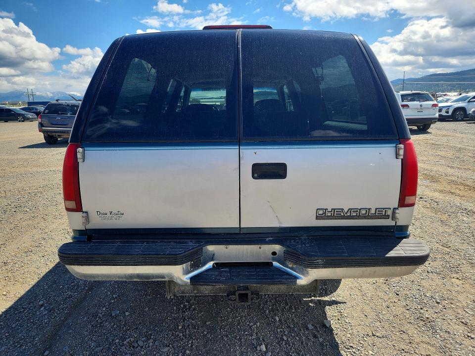 51773236 :رقم المزاد ، 1GNFK16K0RJ362122 vin ، 1994 Chevrolet Subrban مزاد بيع